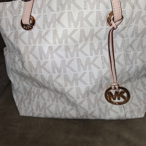 Michael Kors Cream and Tan Tote Bag - Picture 7 of 10